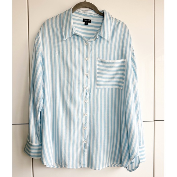 Torrid Blue and White Button Down Shirt Blouse Size 0 Resort Coastal Vacation - Picture 1 of 6